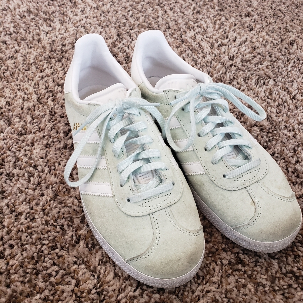 Gazelle Adidas sneakers